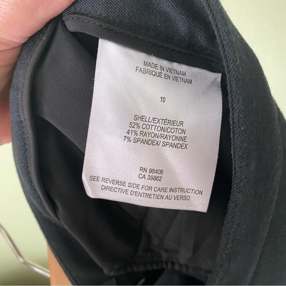 Theory Keil Optimal Seam Pants in Black - Picture 7 of 9